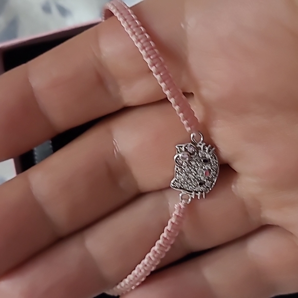 Silver Sterling hello kitty bracelet - Picture 2 of 5